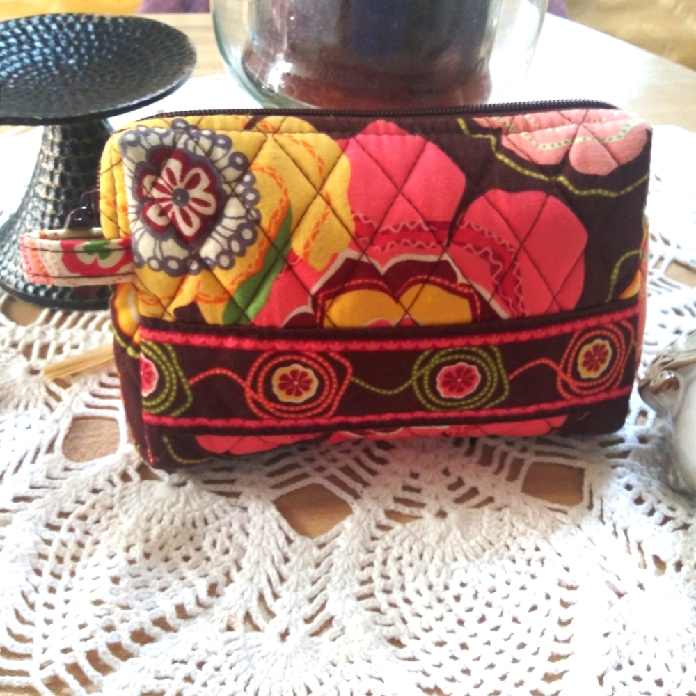 NEW VERA BRADLEY COSMETIC MAKEUP TRAVEL CASE,WRISLET